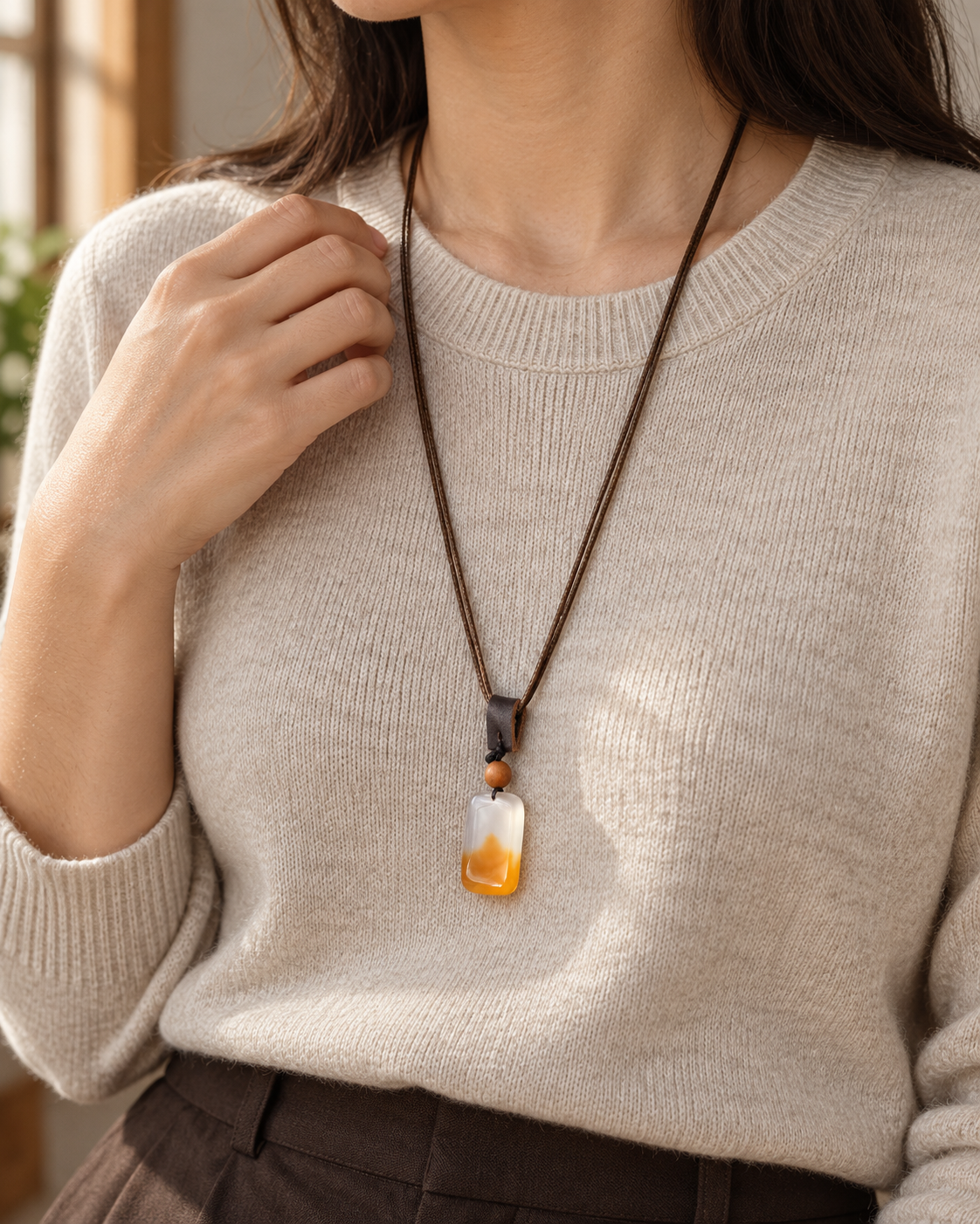 Autumn Snow — Cream & Amber — On the body